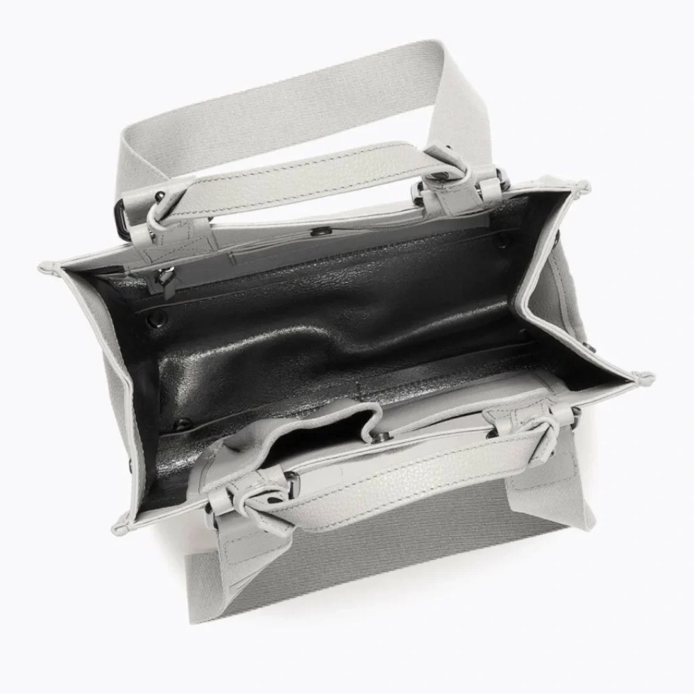 🆕 BOTKIER BITE SIZE BEDFORD LEATHER in SILVER GREY - Picture 3 of 4